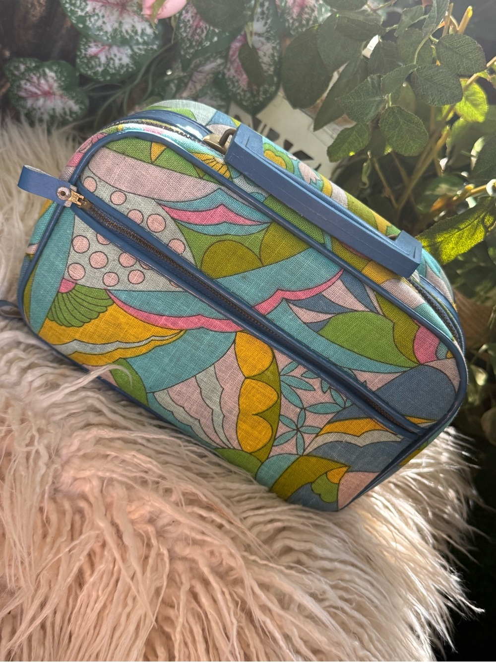 Colorful Abstract Print Women's Cosmetic Bag - Blue, Green, Pink